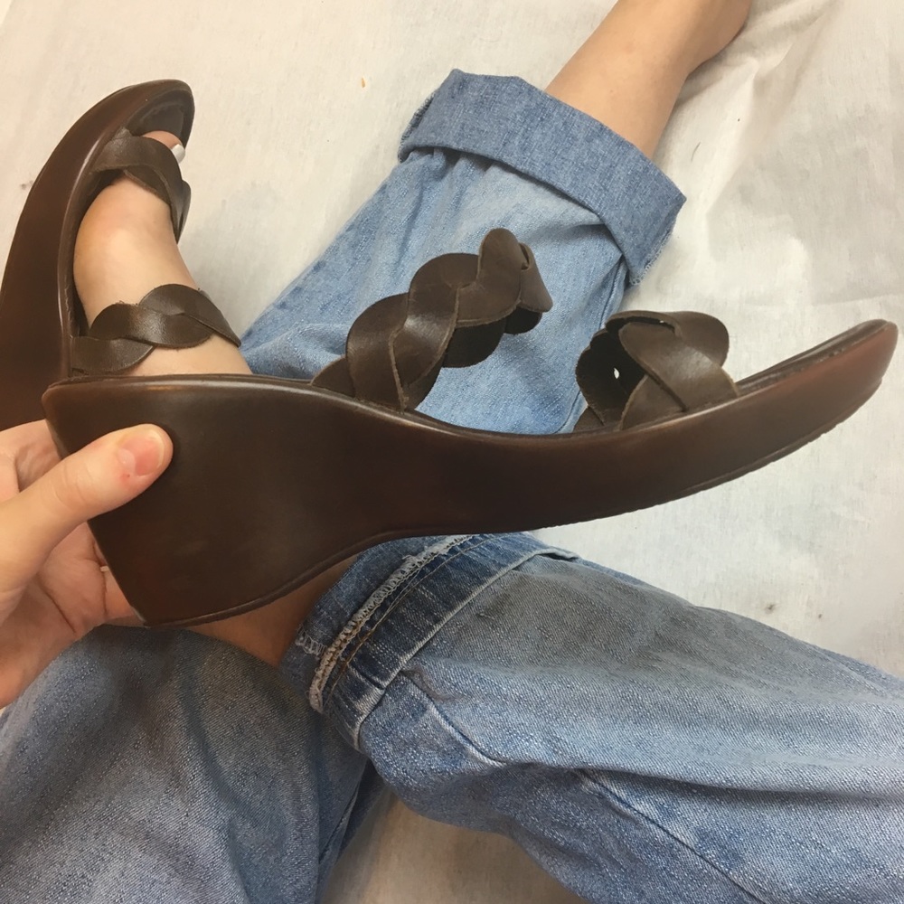 [Predictions] Leather Wedges